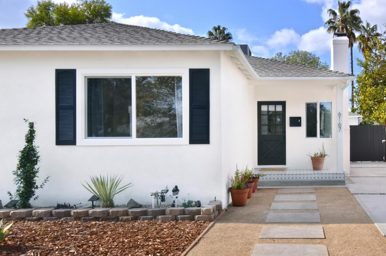 Holiday home Beautiful Designer 4 Bed Near Universal Sleeps 10 Jacuzzi Los Angeles